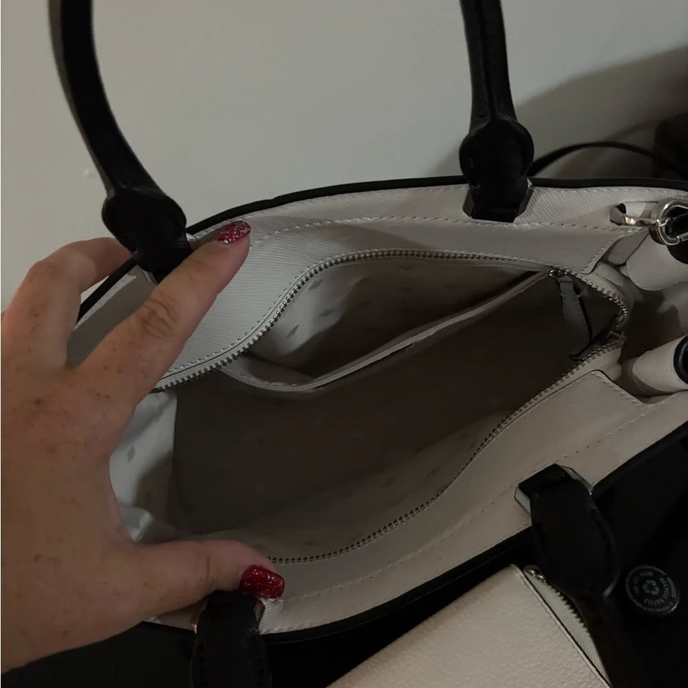 Kate Spade Black and Gray Satchel with Wallet - Picture 2 of 3